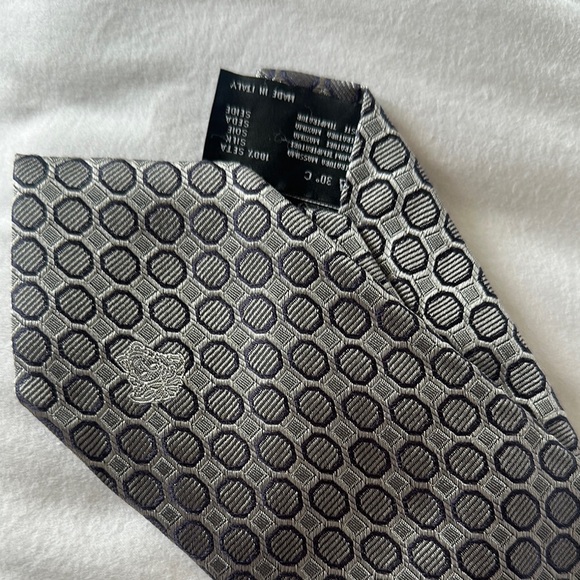 Versace Black and Gray Patterned Tie - Picture 5 of 5